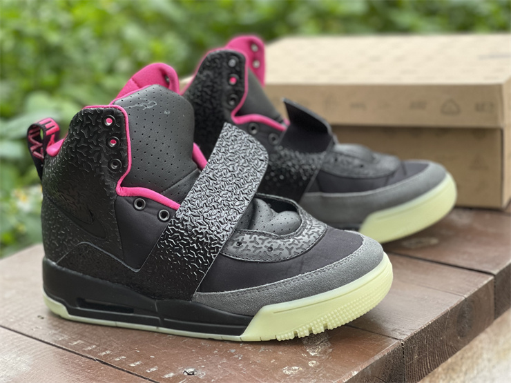 nike air Y**zy 1 blink 366164-003