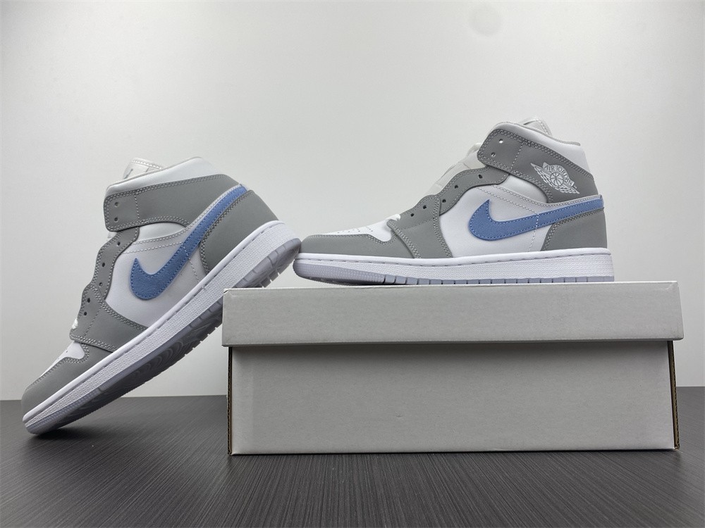 Jordan 1 Mid Wolf Grey Aluminum BQ6472-105