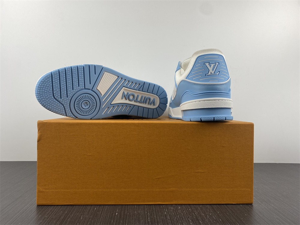 1V ARCH LIGHT SNEAKER 2022062201