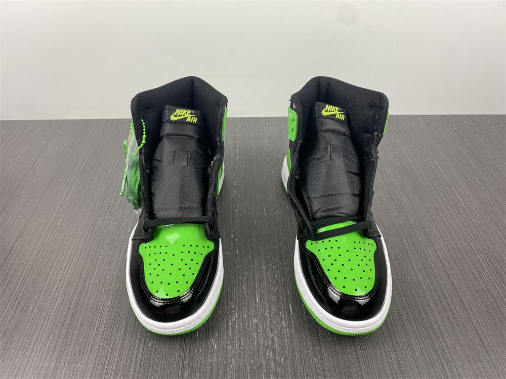 Air Jordan 1 Retro OG 555088-030