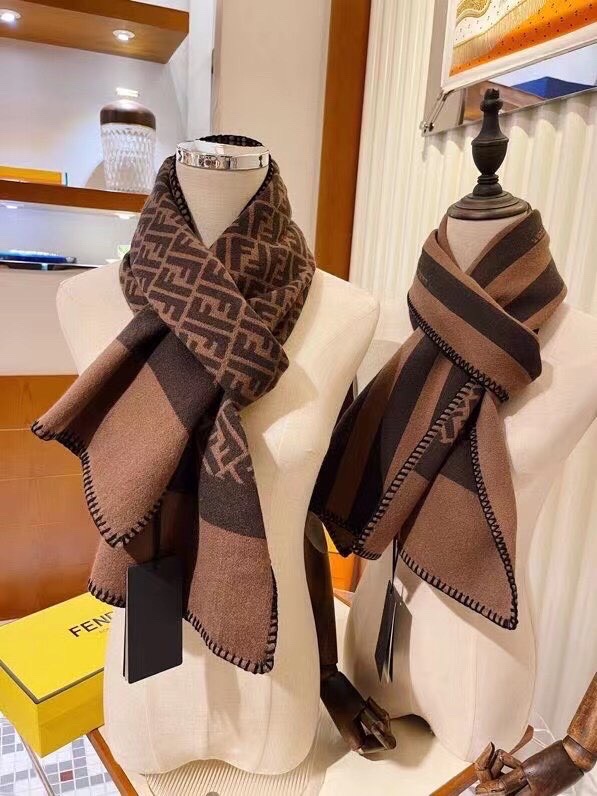 Fend1 scarf 20221010