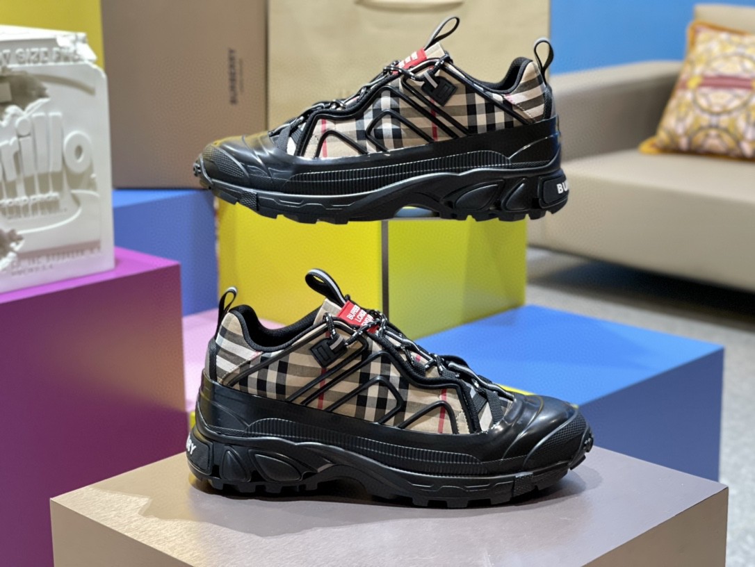 Bvrberry sneaker 2022102601