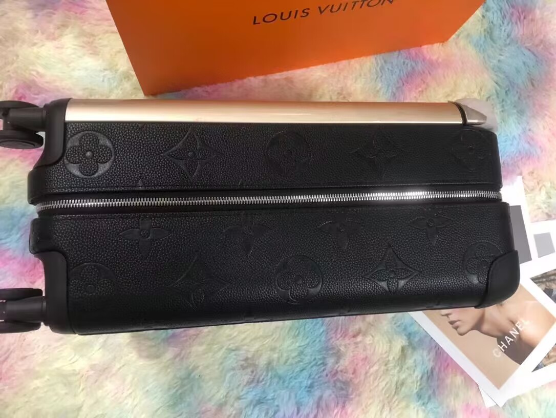 LV luggage M46115