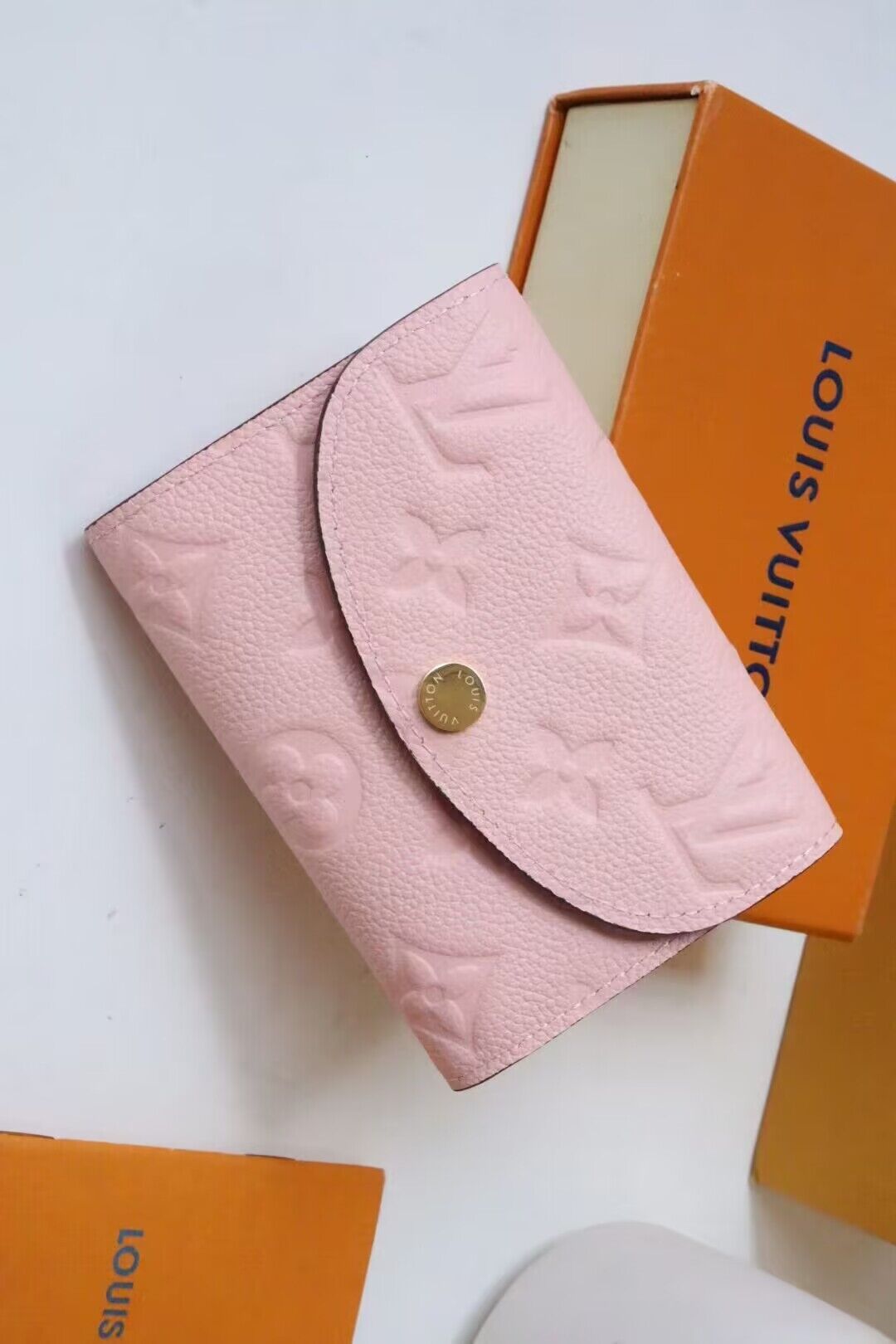 1V wallet 2023030101