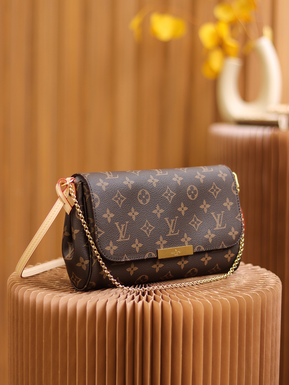 1V MM Monogram Crossbody Bag M40718 26*15*4cm