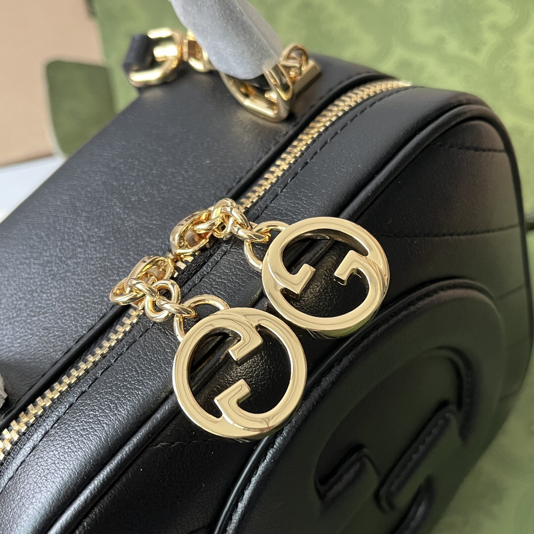 Gvcci Blondie top handle bag 744434 17x15x9CM