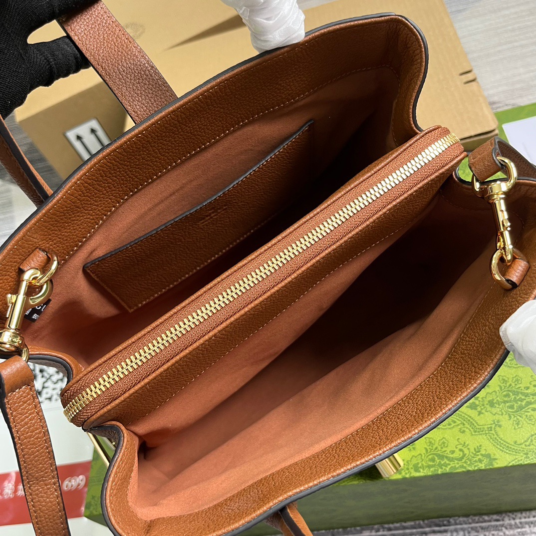 Gvcci Jackie 1961 02 30*23*12CM