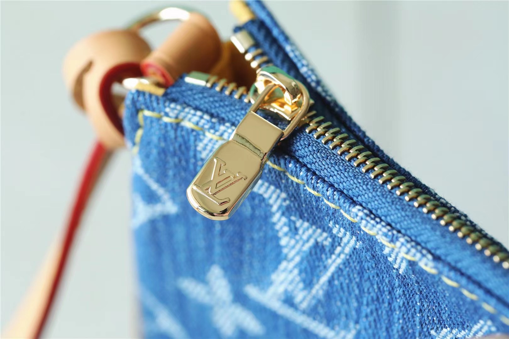 1V M40712 Pochette Accessoires 21x13x3cm