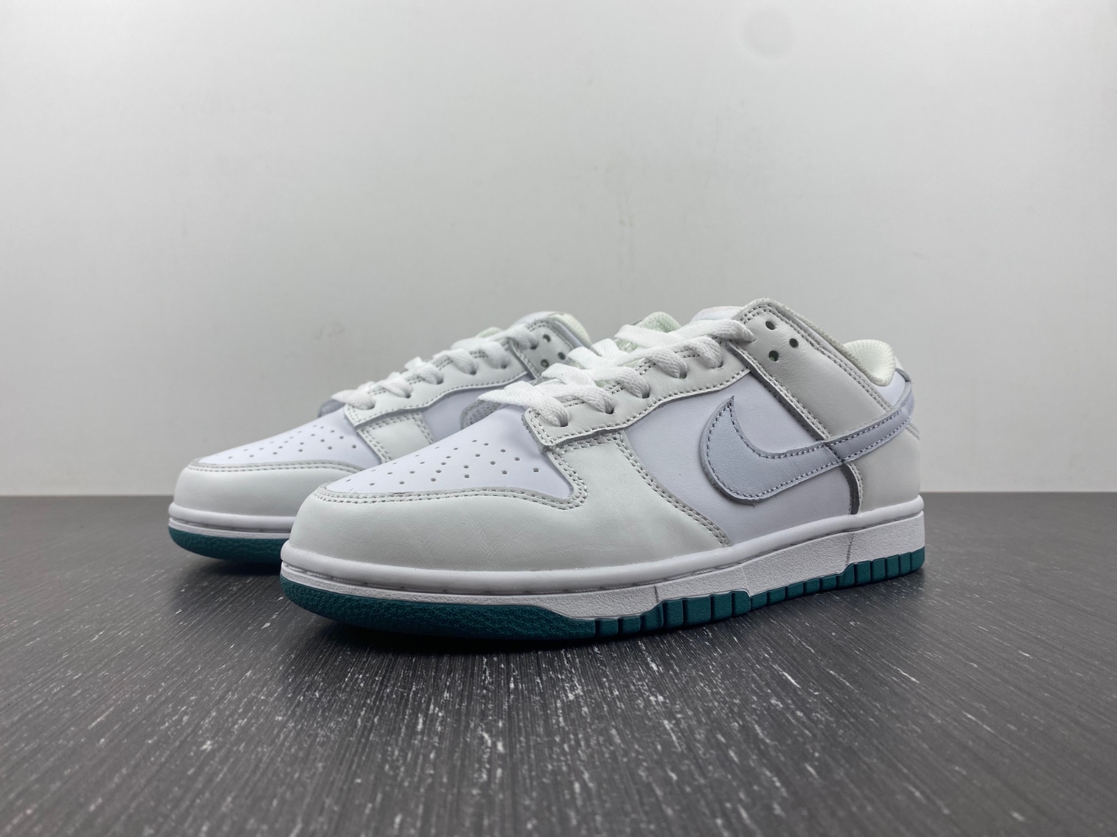 Dunk Low White Grey Teal FD9911-101