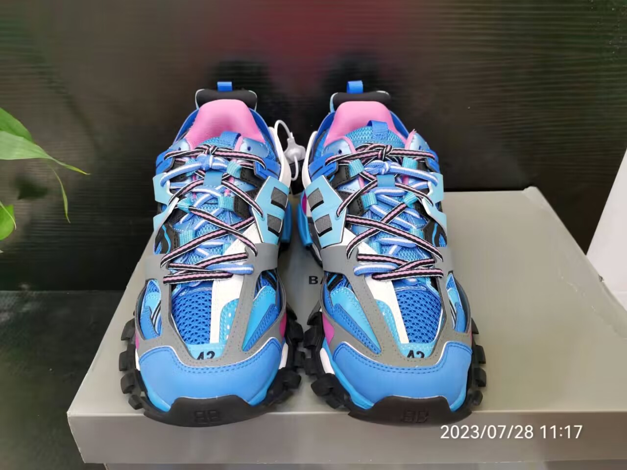 Balenc1a9a track 2023072801