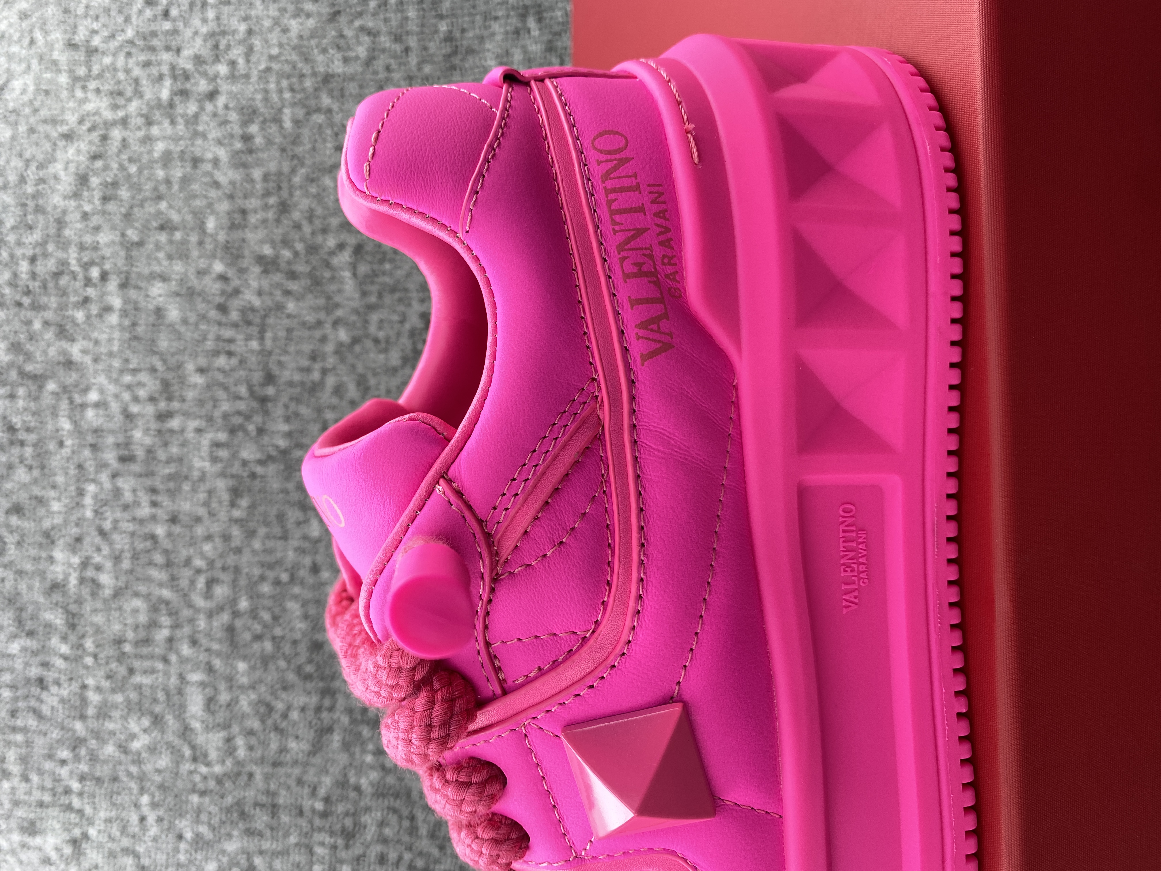 Valentino sneaker 2023090603