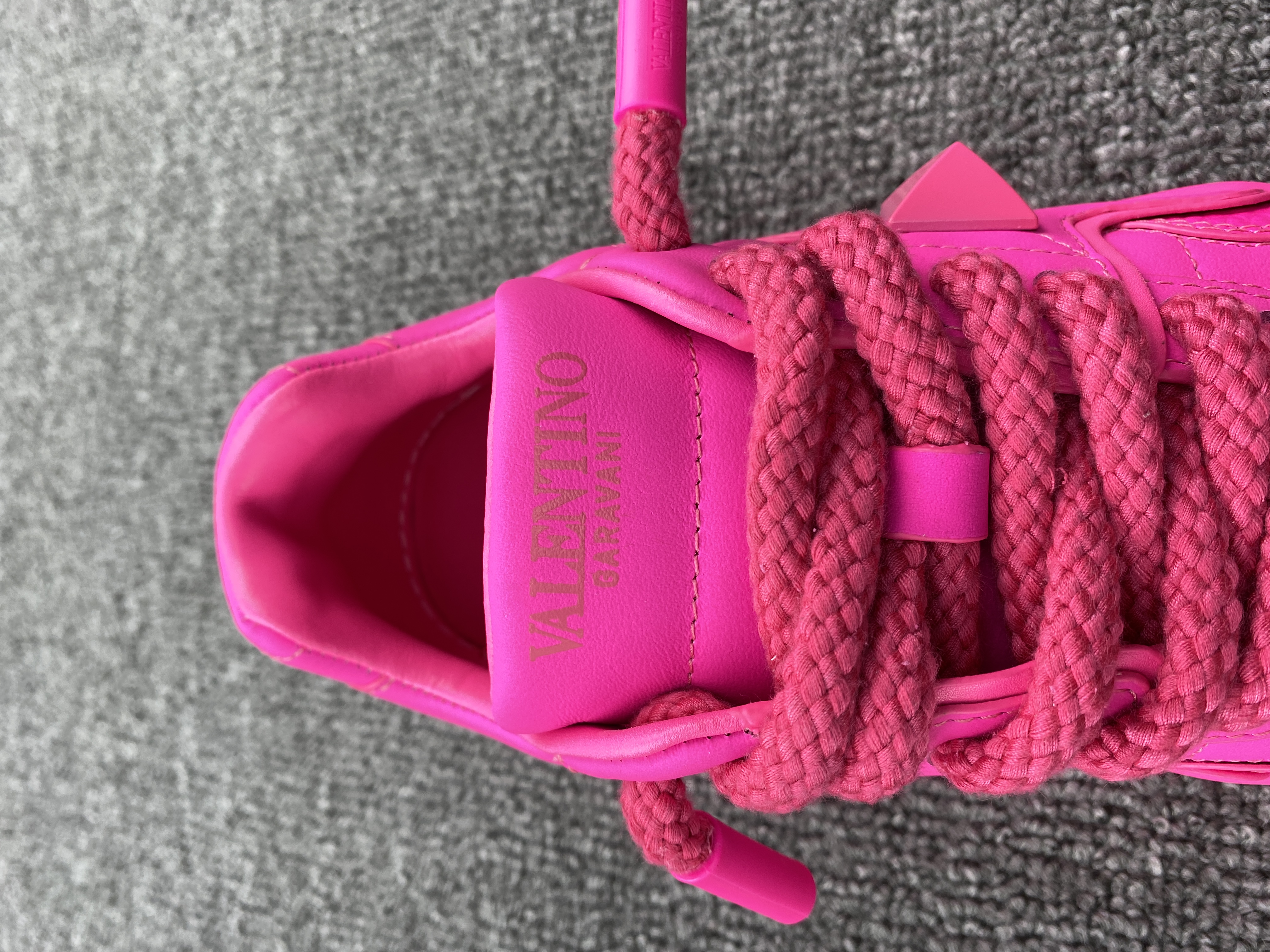 Valentino sneaker 2023090603