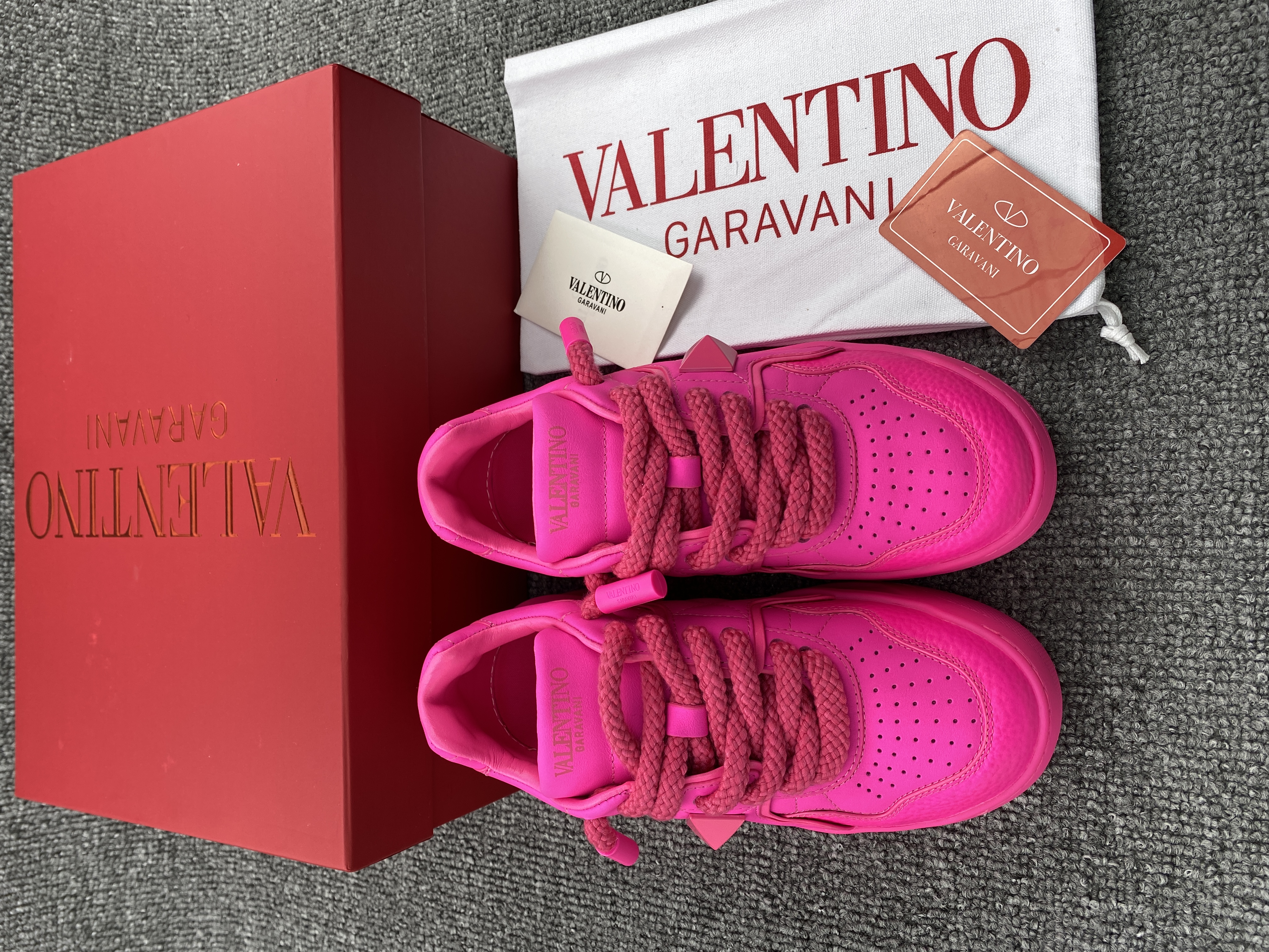 Valentino sneaker 2023090603