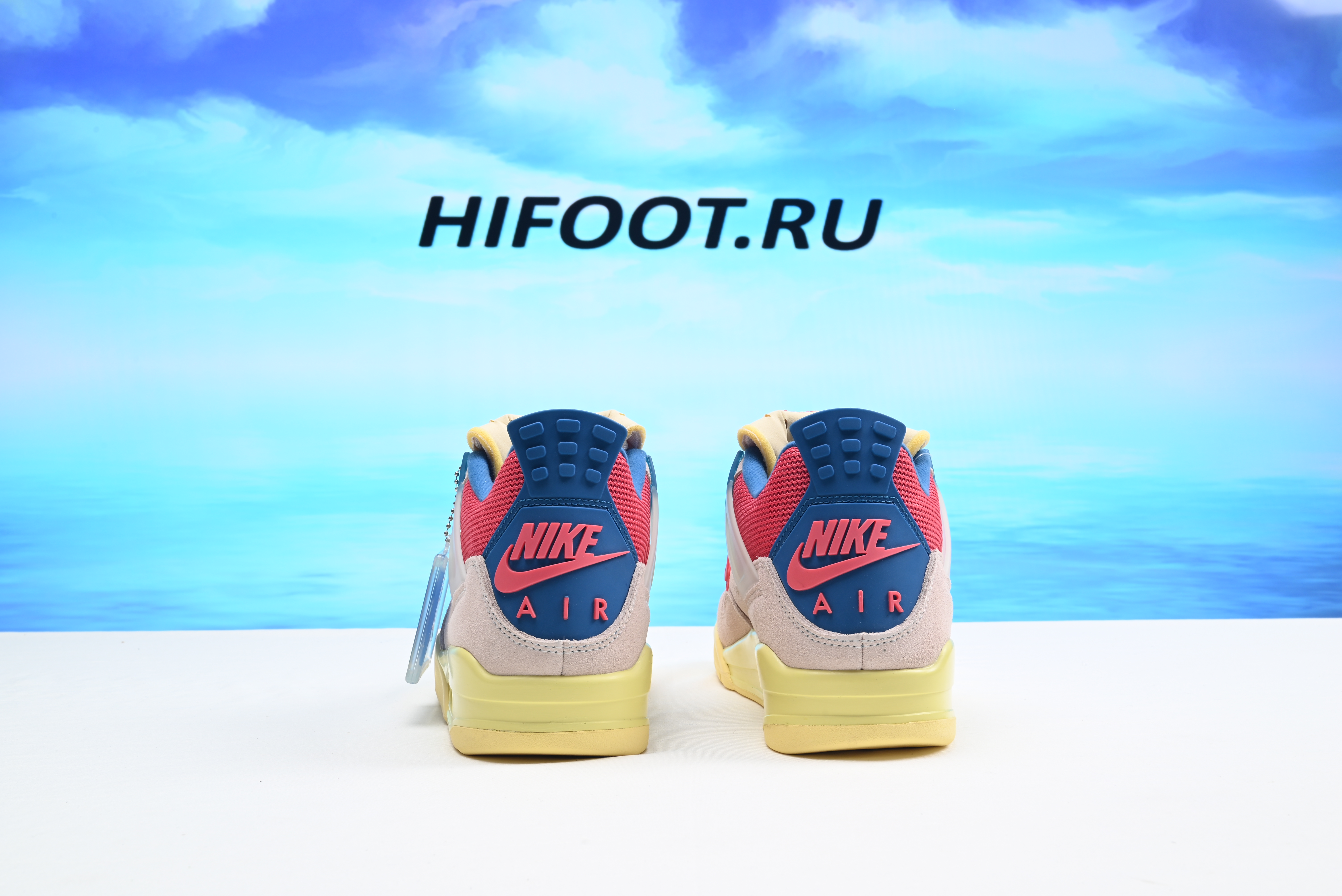 Jordan 4 Retro Union Guava Ice DC9533-800
