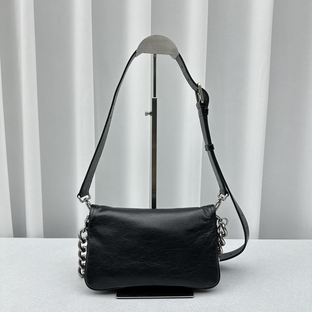 Ba*len*cia*ga bb soft bag 24*3*14cm 2023091901
