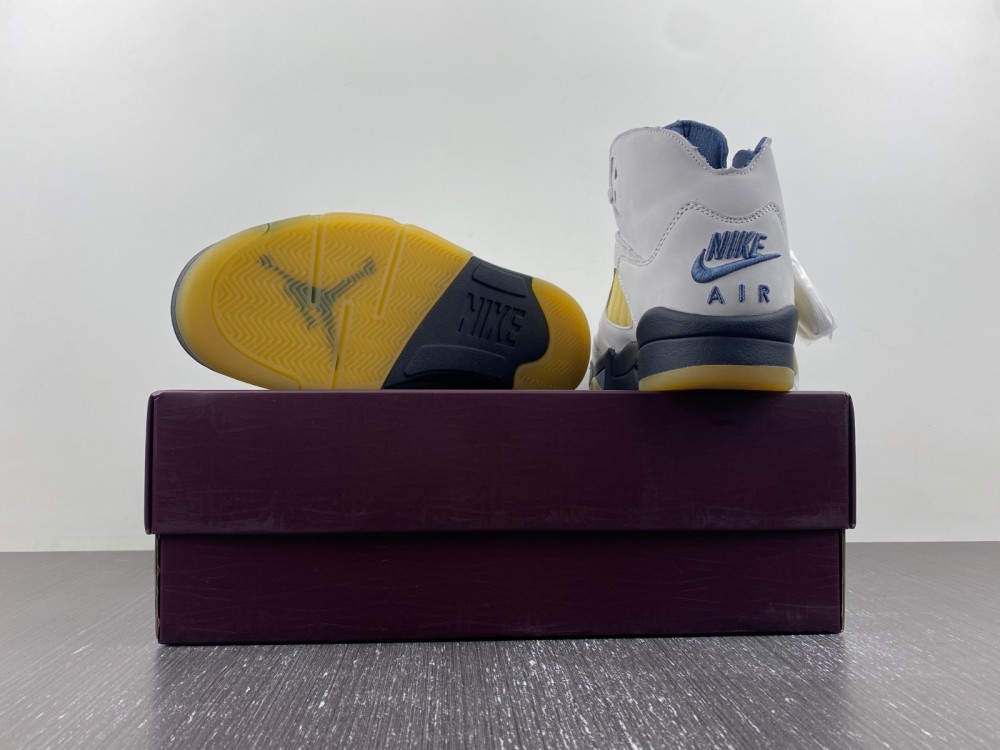 A Ma Maniére x Wmns Air Jordan 5 Retro Photon Dust FZ5758-004