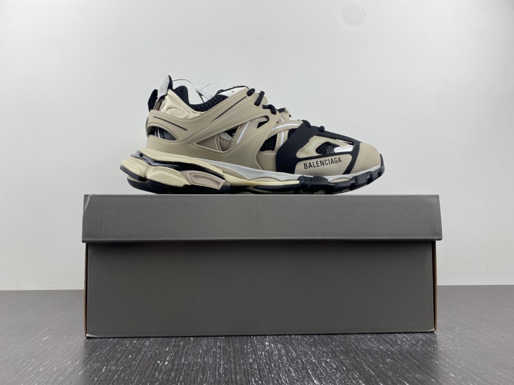 Ba1enc1aga sneaker 2023100602
