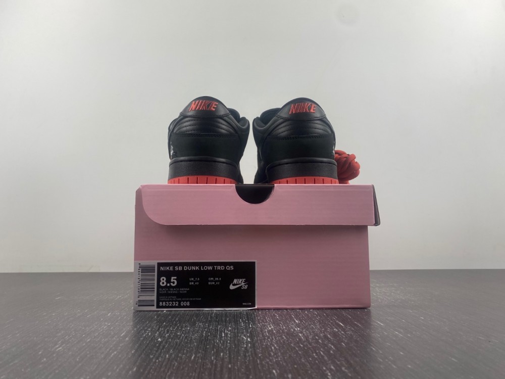 Nike SB Dunk Low Black Pigeon  883232-008