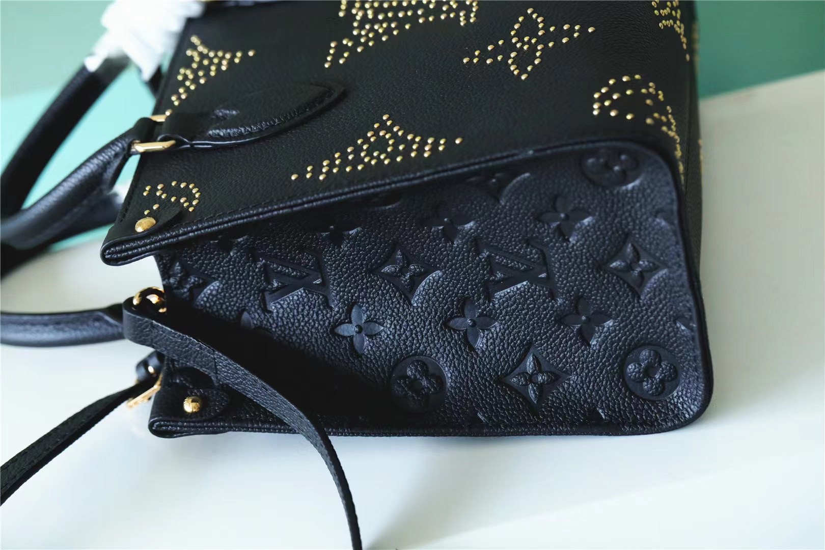 LV Onthego PM 25*19*11.5CM 2023110909