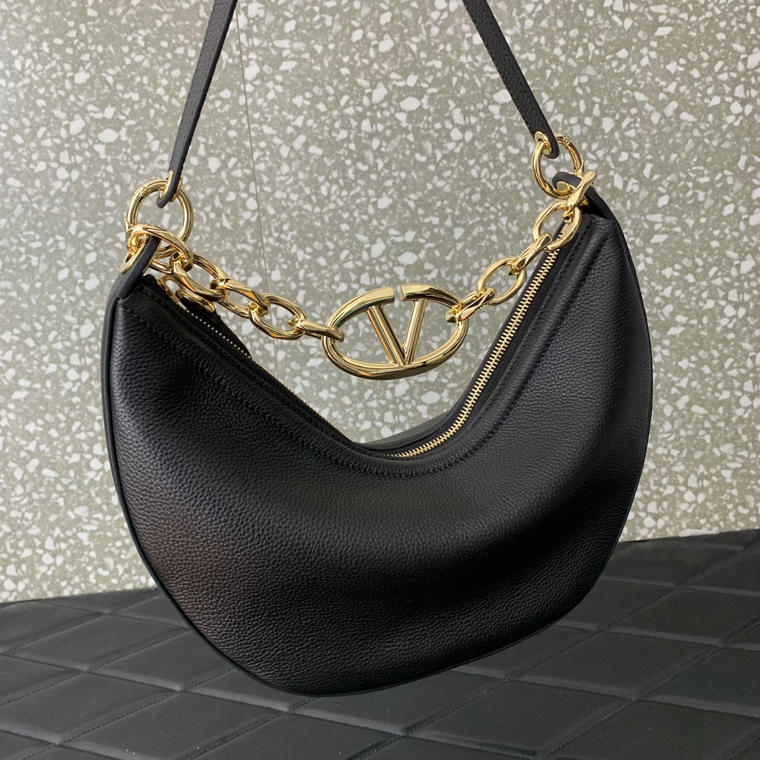 Valentino vlogo moon bag 29*23*11CM black 2023111704