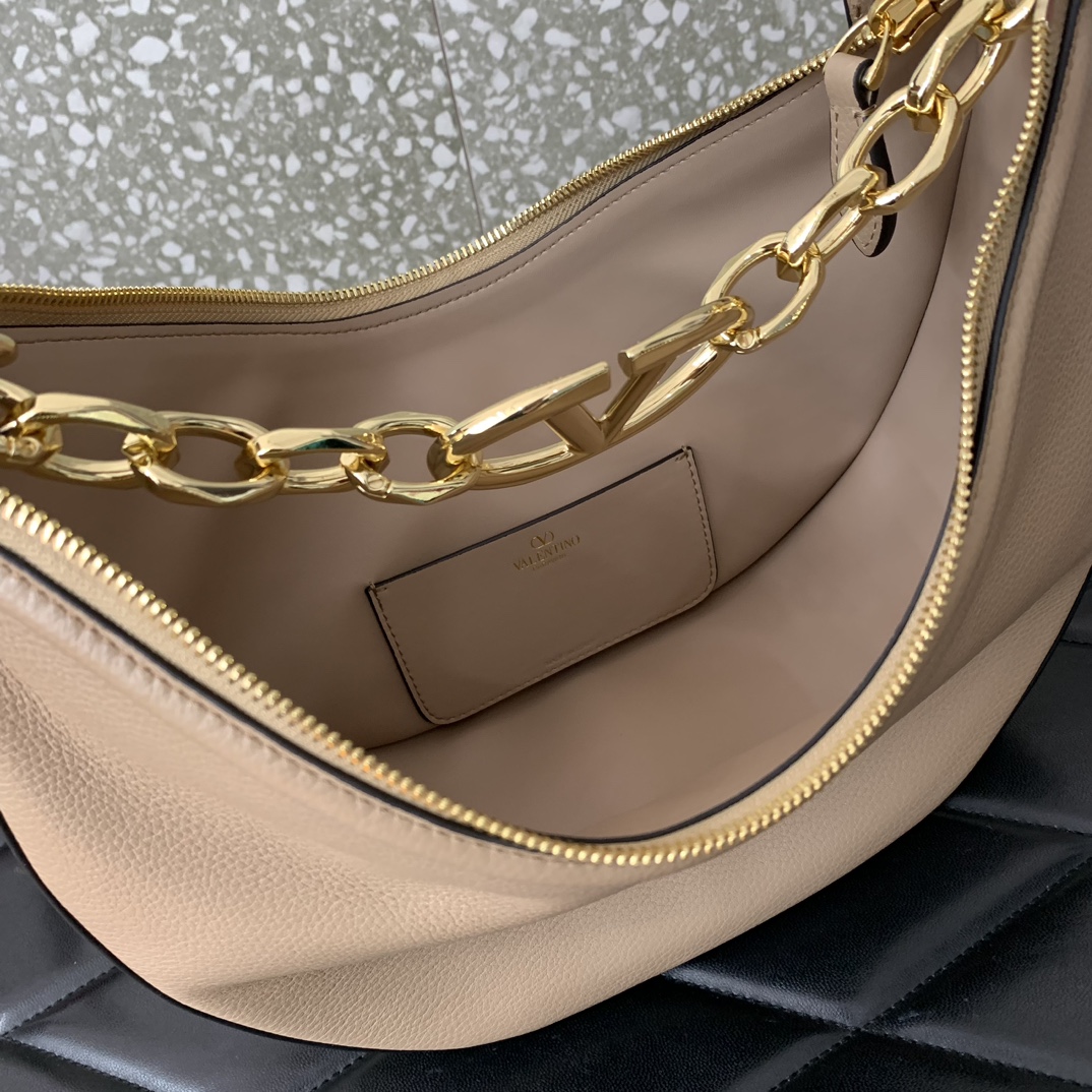 Valentino vlogo moon bag 29*23*11CM 2023111706