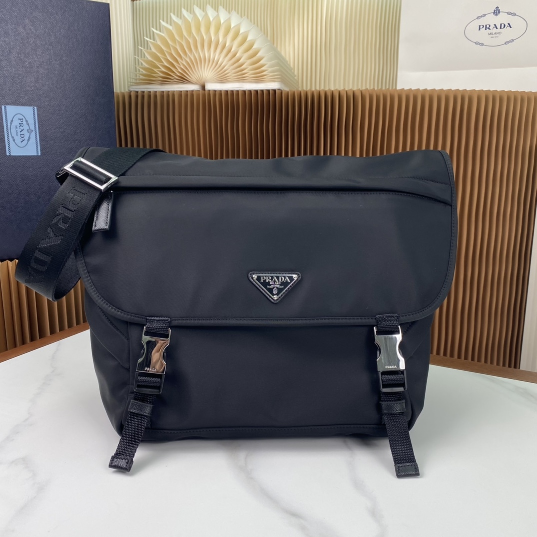 Pra*a re-nylon bag 30*27.5*14.5cm 2023112204