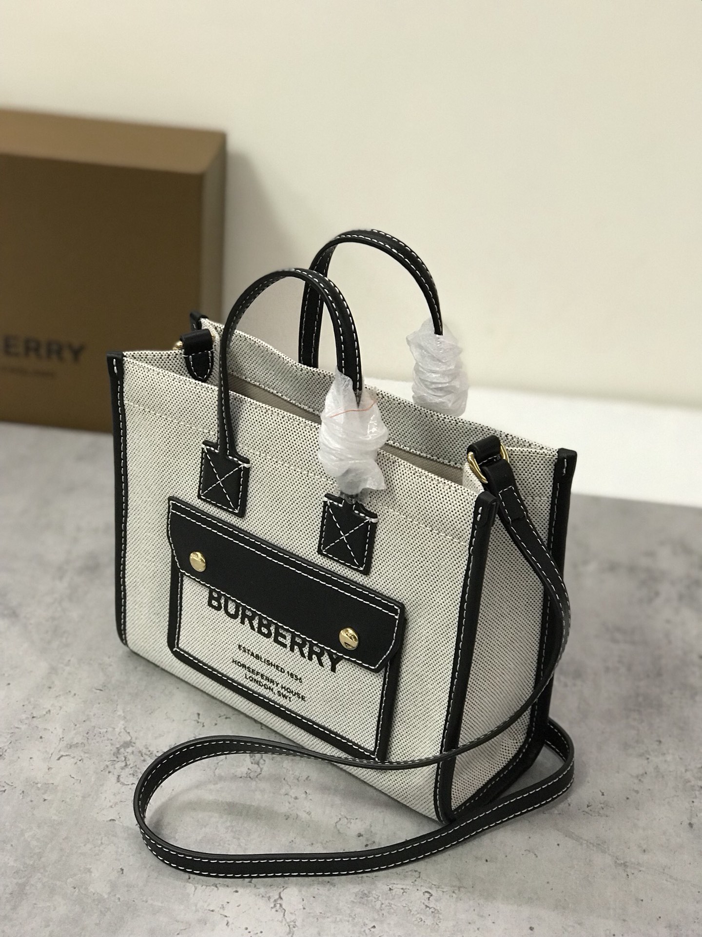 B**rry crossbody tote bag 23*8*19cm 2023112303