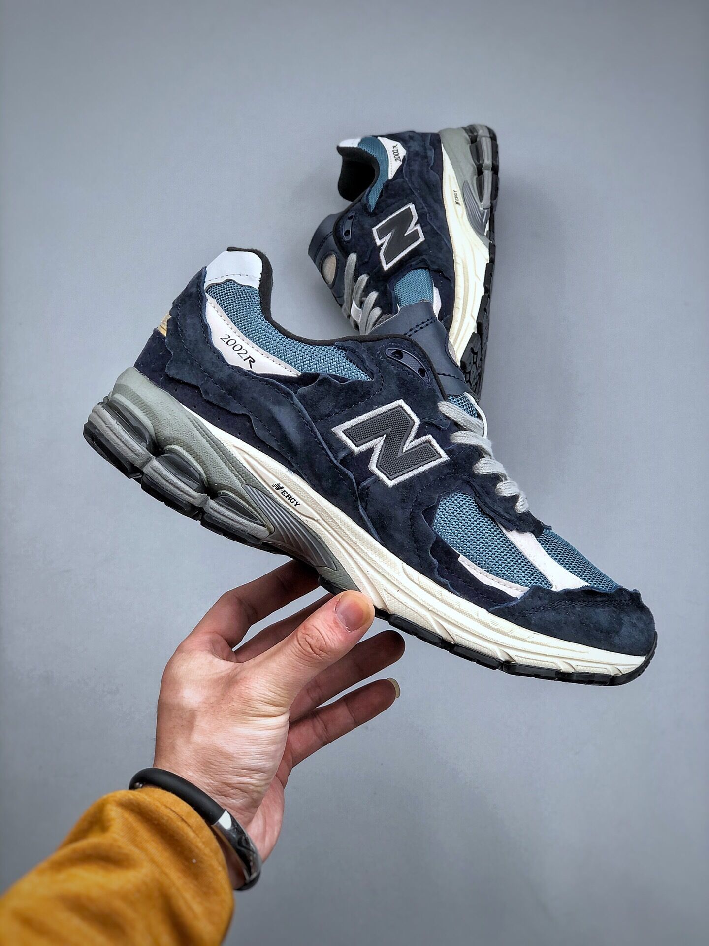 New Balance 2002R Protection Pack Dark Navy M2002RDF