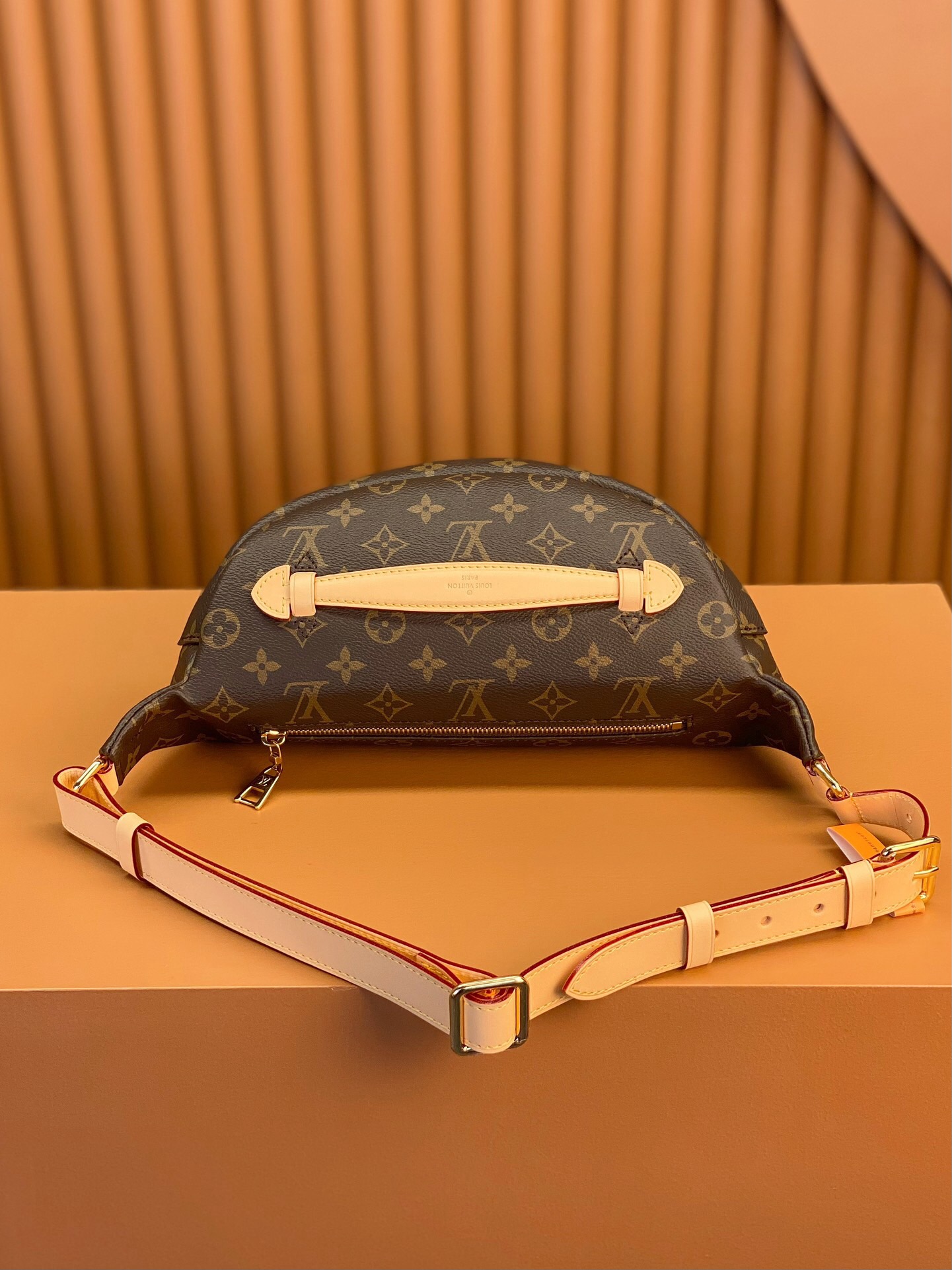 lv l**is V*t*n belt bag monogram m43644 bumbag 37*14*13cm