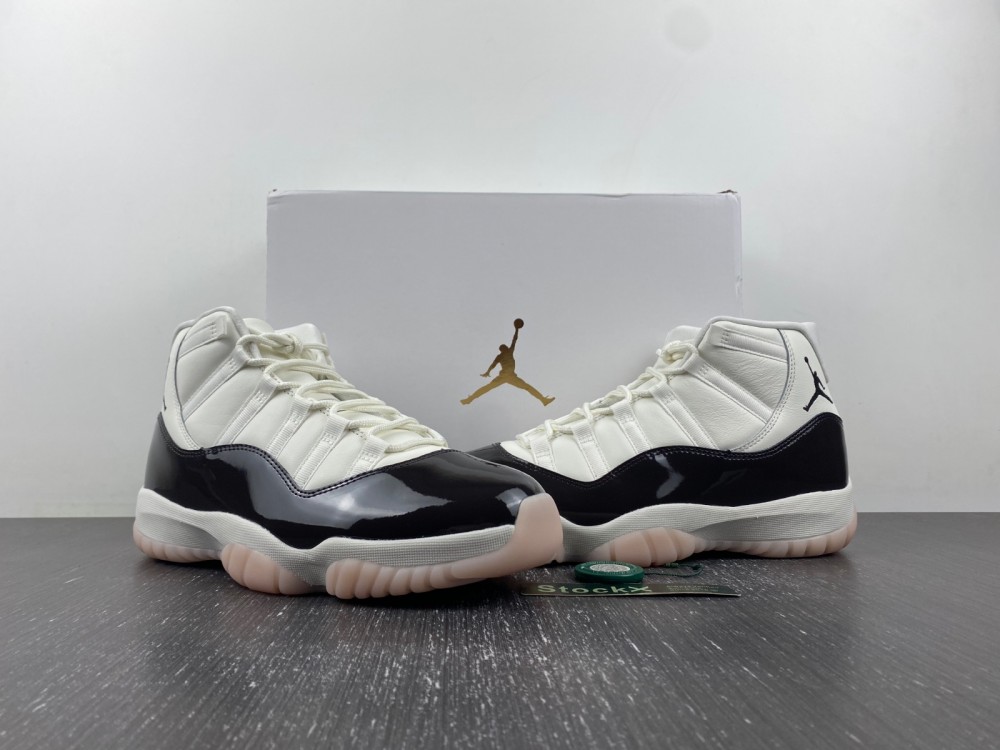 Air Jordan 11 Retro Neapolitan  AR0715-101
