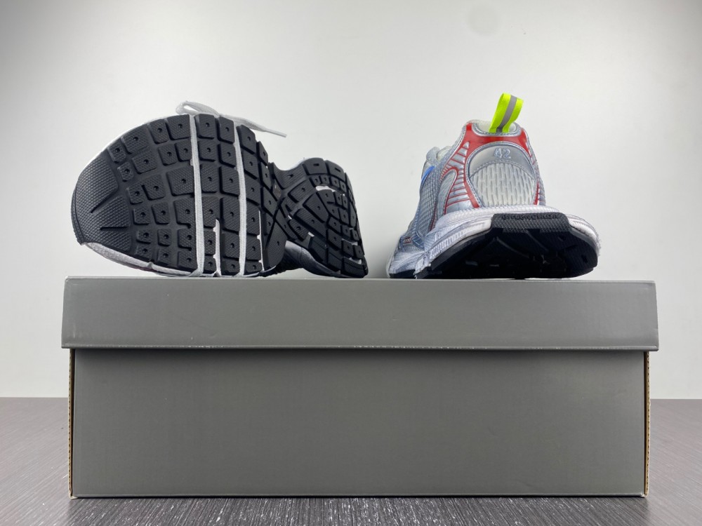 Ba*len*cia*ga sneaker 2024042202