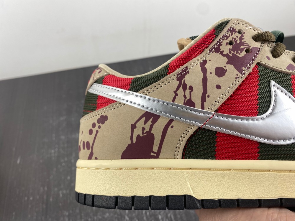 Nike SB Dunk Low Freddy Krueger  313170-202