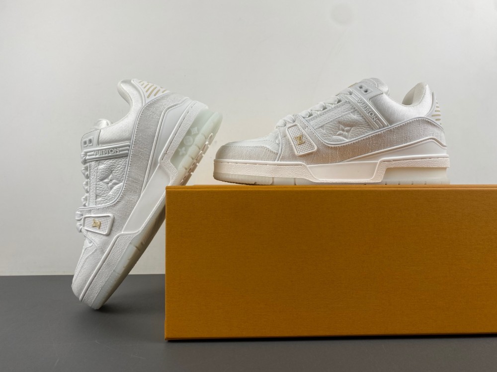 LV sneaker 2024050803