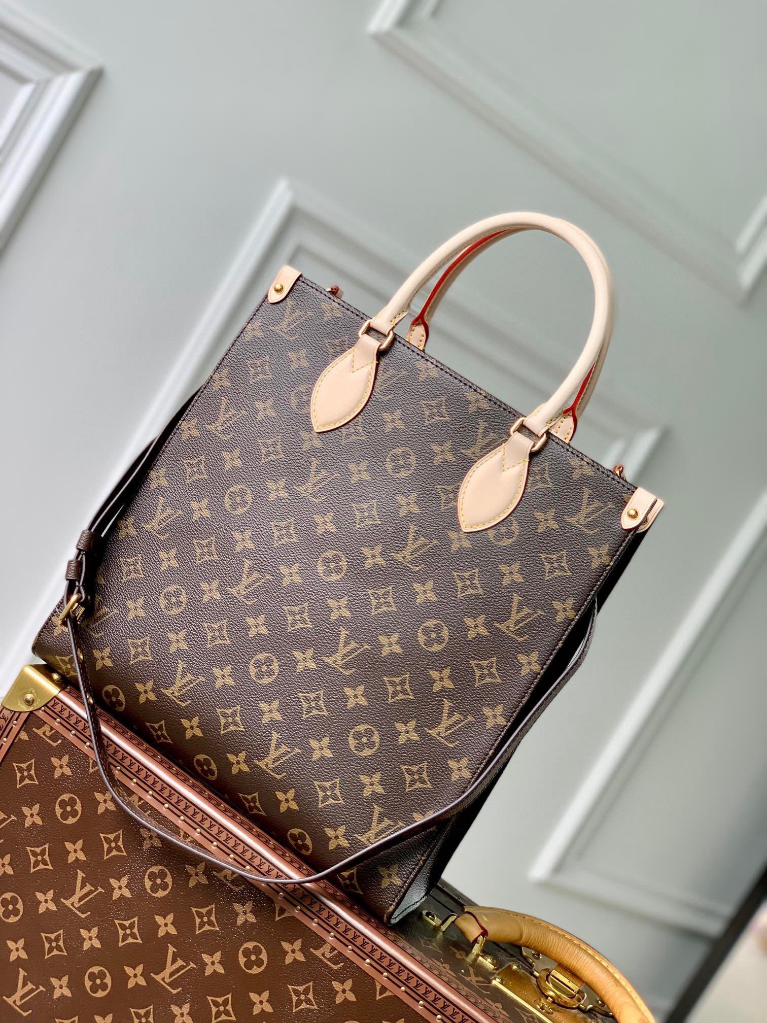 LV Sac Plat Monogram 30*32*10CM