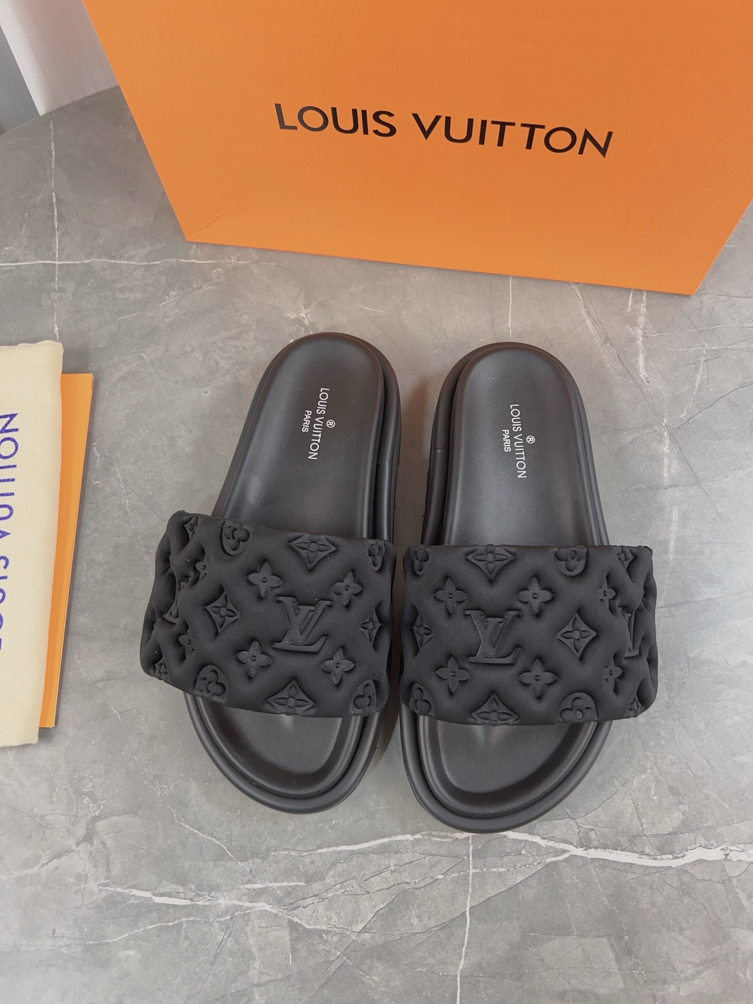 LV LV slipper 2024062101