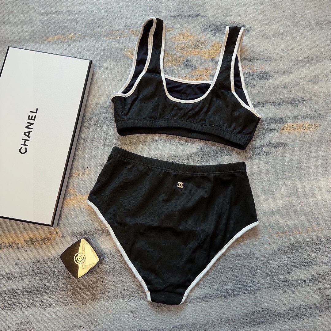 Ch*el swimsuit 04