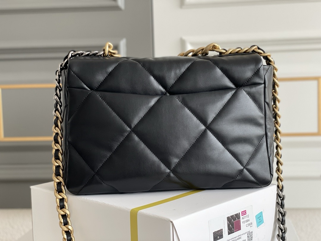 Ch*el 19 bag medium 20*30*10cm