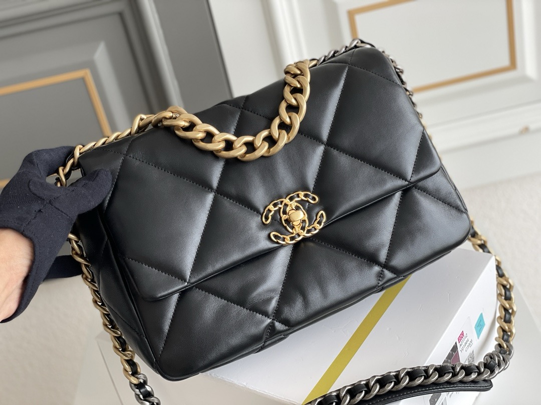 Ch*el 19 bag medium 20*30*10cm