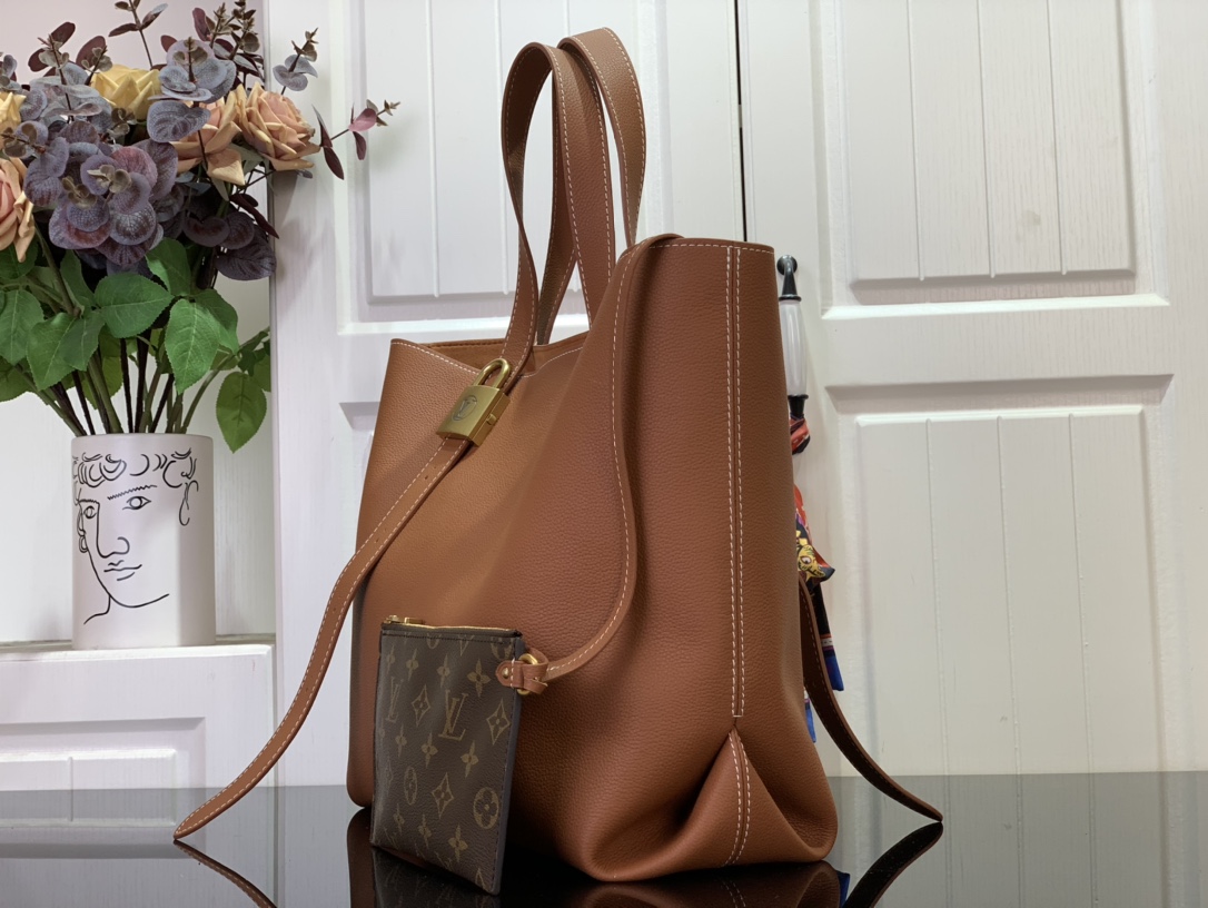 LV Low Key Cabas MM 47*30*14CM 2024090305