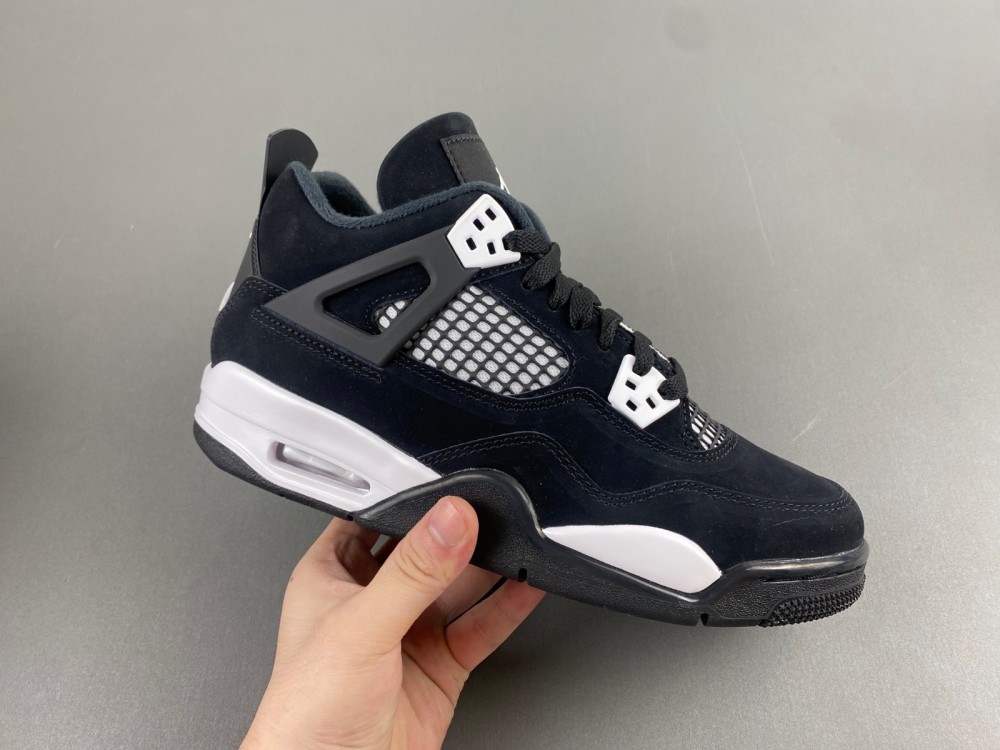 Jordan 4 Retro White Thunde kid
