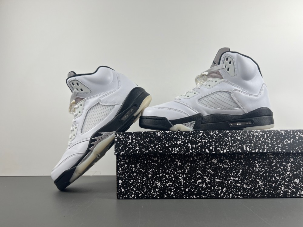 Air Jordan 5 Retro White Black DD0587-110