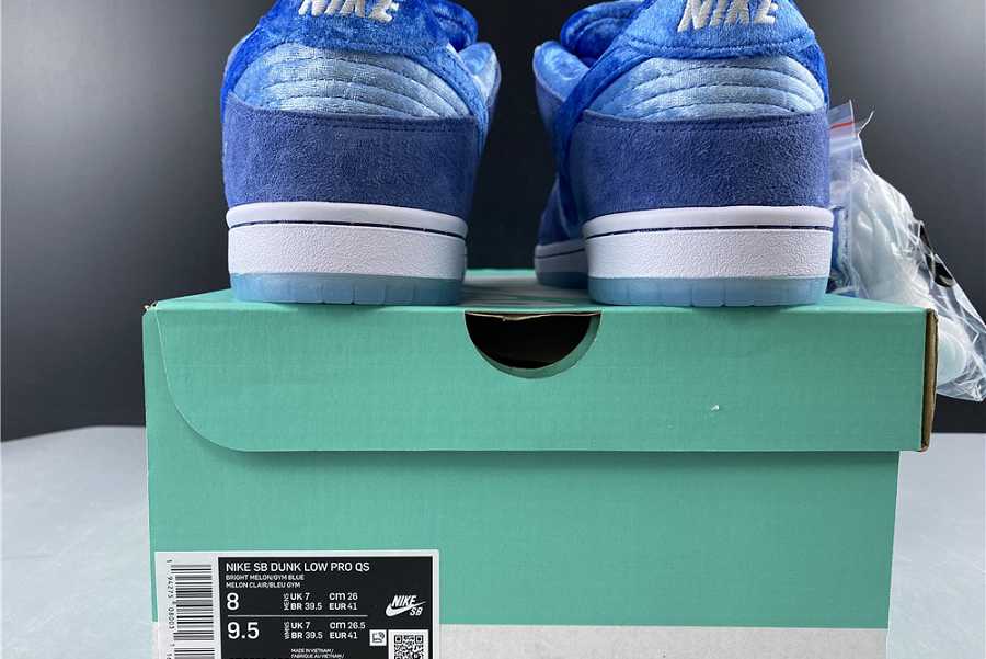 Strangelove x NK Sb Dunk Low CT2552400