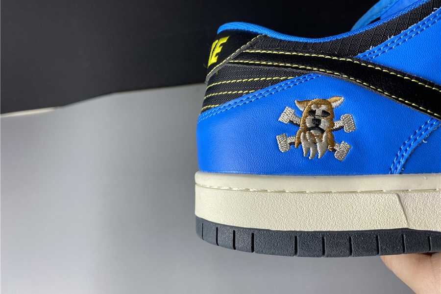 Instant Skateboard x Nike SB Dunk Low CZ5128-400