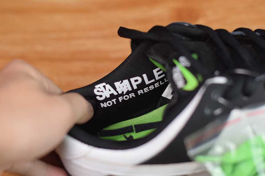 Nike SB Dunk Low Staple Panda Pigeon BV1310013