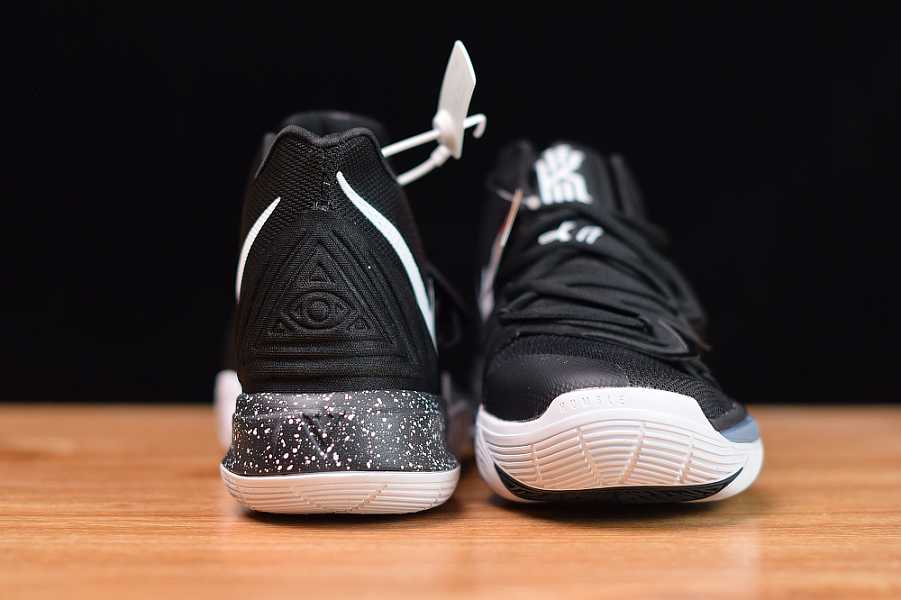 Kyrie 5 GS Black Magic A02919901