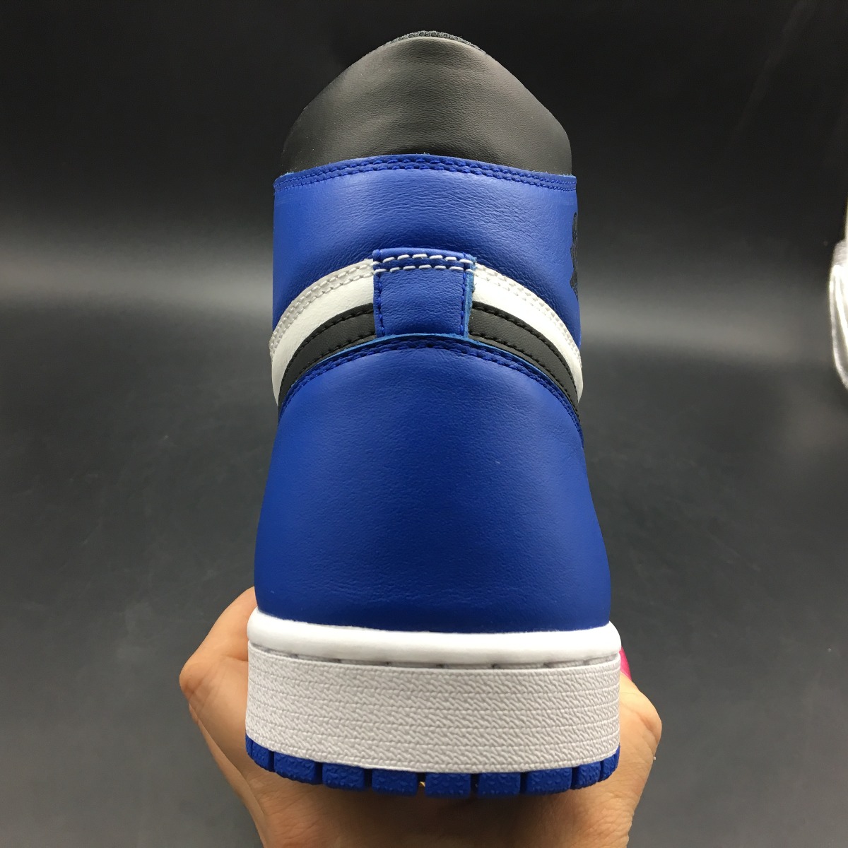 Jordan 1 Retro High OG Game Royal 555088-403